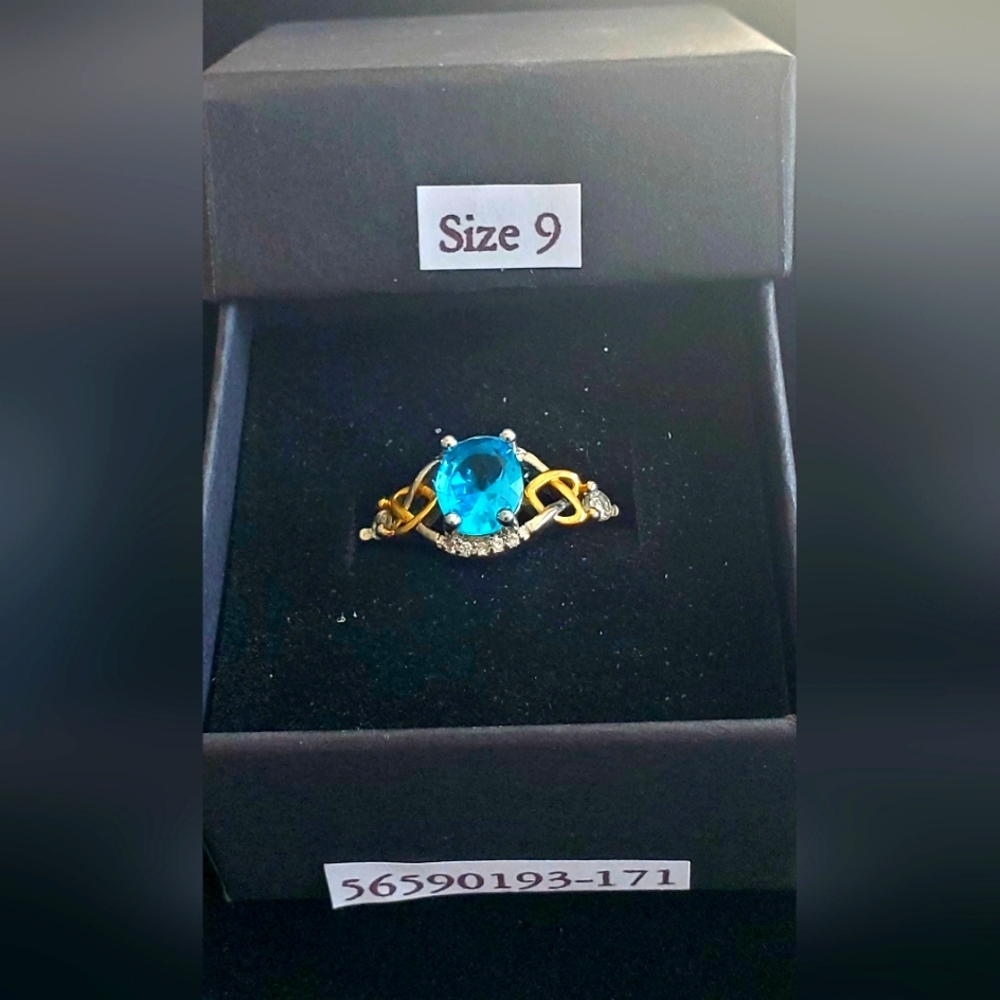 New .925 Sterling Silver  2.5 Ct. Blue Topaz Oval Ring